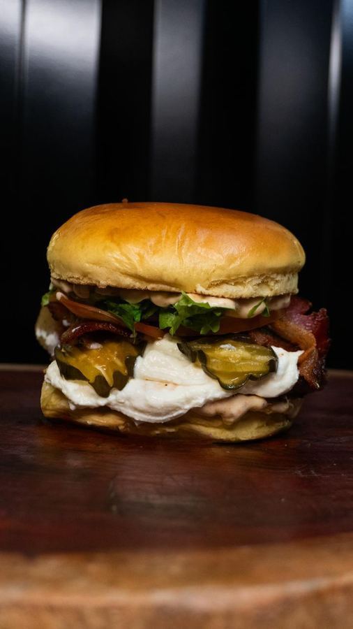 Hambúrguer Especial da Casa